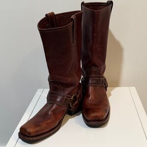 Frye Women's Dark Brown Leather Harness Western Boots size 7.5